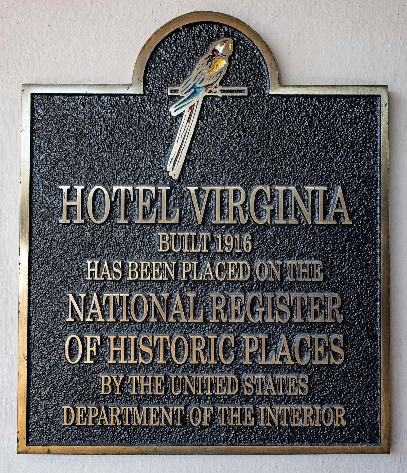 Hotel Virginia Santa Barbara, Tapestry Collection By Hilton מראה חיצוני תמונה