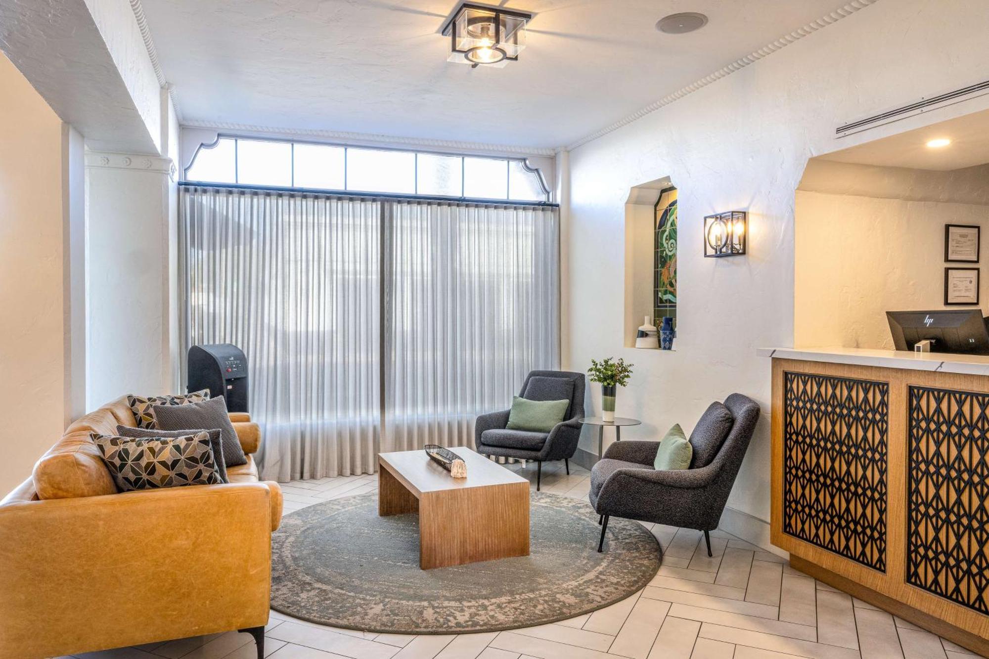 Hotel Virginia Santa Barbara, Tapestry Collection By Hilton מראה חיצוני תמונה